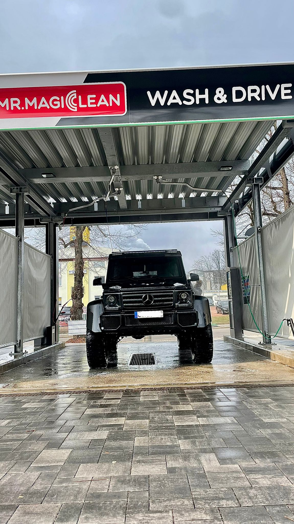 Mr.MagiClean Car & Wash in Chemnitz Autowäsche SB Waschplätze